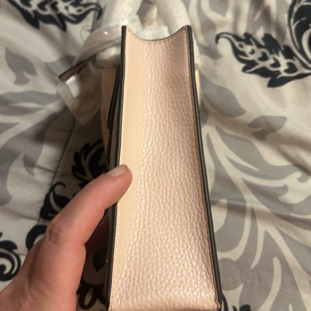 Michael kors xs Mercer bag cross body - Picture 7 of 9
